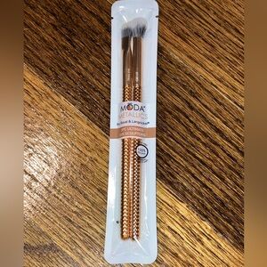 Moda Metallics Gold Eye Brush Duo